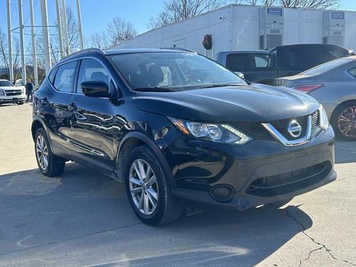 2017 Nissan Rogue Sport SV