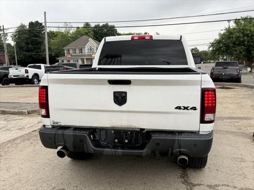 2021 RAM 1500 Classic Warlock Crew Cab 4x4 5'7' Box