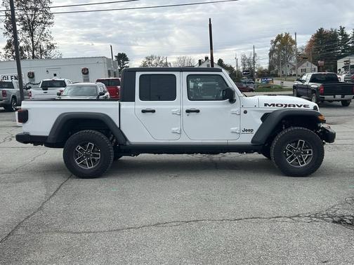 2026 Jeep Gladiator Mojave 4x4