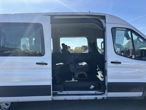 2022 Ford Transit-350 XLT