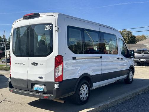 2022 Ford Transit-350 XLT