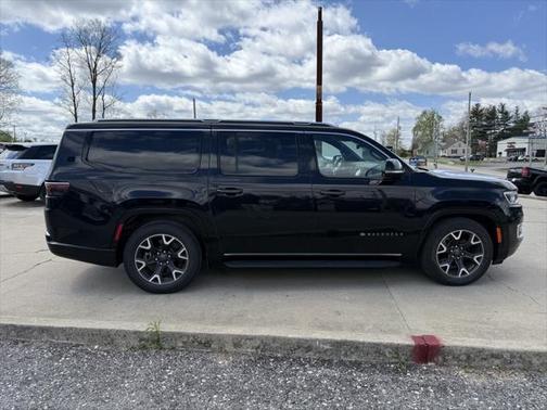 2023 Jeep Wagoneer L Series III 4x4