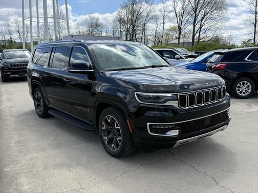 2023 Jeep Wagoneer L Series III 4x4
