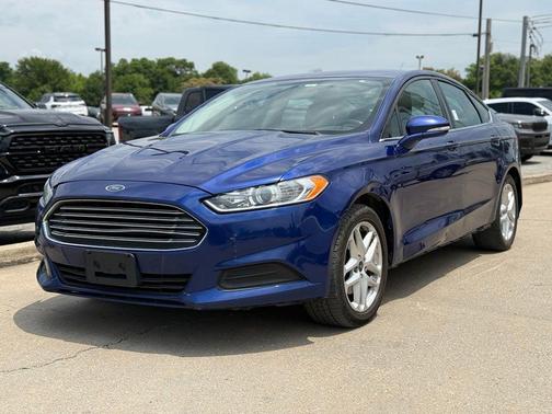 Deep Impact Blue 2016 Ford Fusion SE