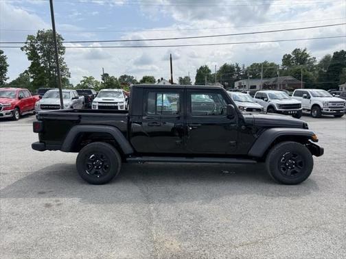 2025 Jeep Gladiator Sport