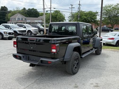 2025 Jeep Gladiator Sport