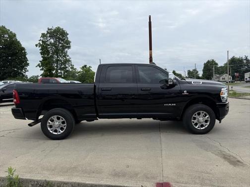 2023 RAM 2500 Laramie Crew Cab 4x4 6'4' Box