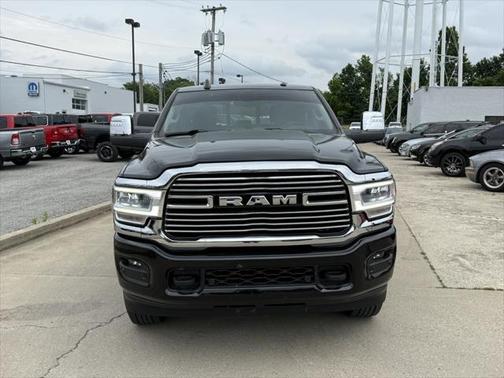 2023 RAM 2500 Laramie Crew Cab 4x4 6'4' Box