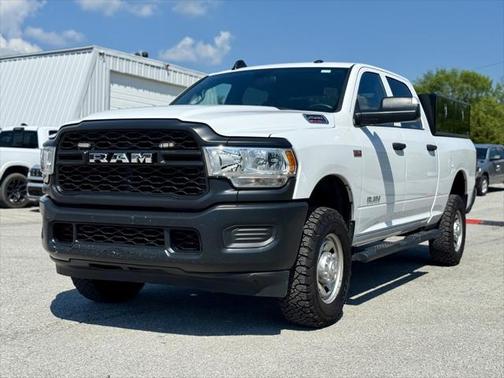 2021 RAM 2500 Tradesman Crew Cab 4x4 6'4' Box
