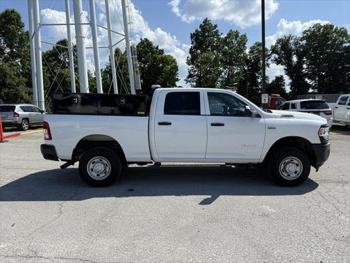 2021 RAM 2500 Tradesman Crew Cab 4x4 6'4' Box