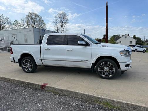 Ivory White Tri-Coat Pearlcoat 2020 RAM 1500 Limited