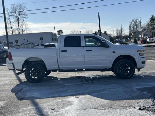 2026 RAM 2500 Black Express Crew Cab 4x4 6'4' Box