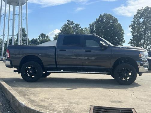 2022 RAM 2500 Big Horn Crew Cab 4x4 6'4' Box