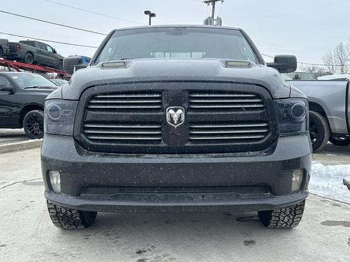 2016 RAM 1500 Sport