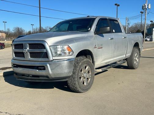 2018 RAM 2500 SLT Crew Cab 4x4 6'4' Box