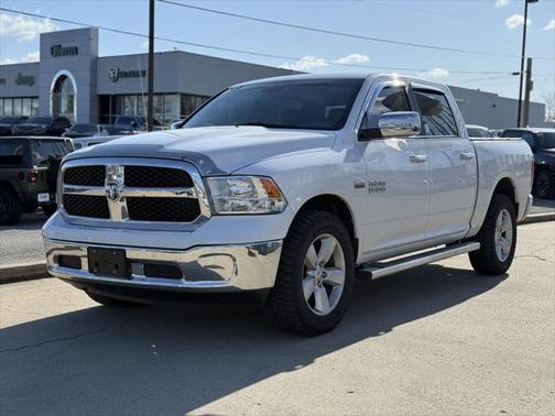 2018 RAM 1500 SLT