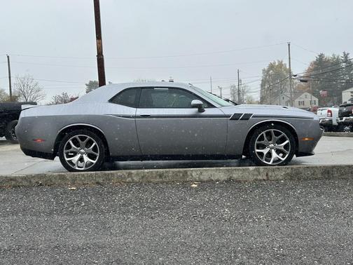2015 Dodge Challenger SXT Plus