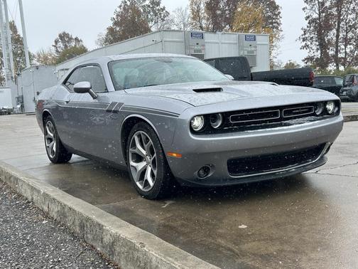 2015 Dodge Challenger SXT Plus