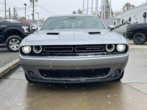 2015 Dodge Challenger SXT Plus
