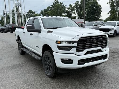 2025 RAM 2500 Big Horn Crew Cab 4x4 6'4' Box
