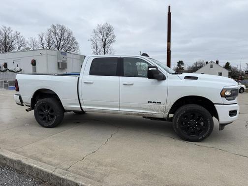 2024 RAM 2500 Big Horn Crew Cab 4x4 6'4' Box