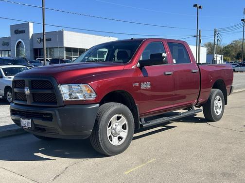 2018 RAM 3500 Tradesman Crew Cab 4x4 6'4' Box