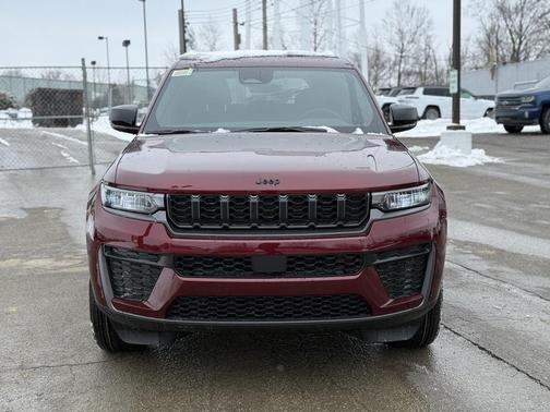 2026 Jeep Grand Cherokee Altitude
