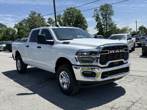 2025 RAM 2500 Tradesman Crew Cab 4x4 6'4' Box