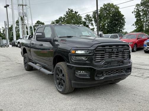 2025 RAM 2500 Big Horn Crew Cab 4x4 6'4' Box