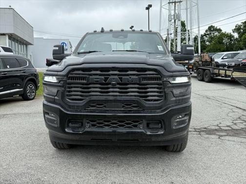 2025 RAM 2500 Big Horn Crew Cab 4x4 6'4' Box