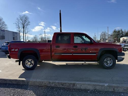 2004 Chevrolet Silverado 2500 LS H/D Crew Cab
