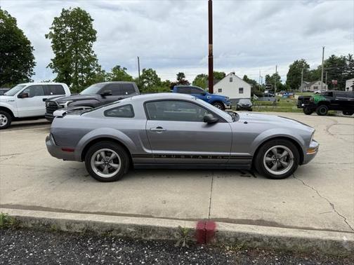 2006 Ford Mustang Deluxe