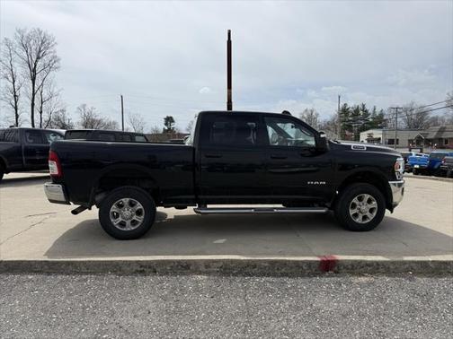 2023 RAM 2500 Big Horn Crew Cab 4x4 6'4' Box