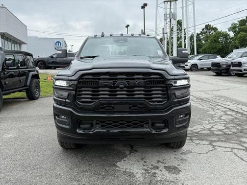 2025 RAM 2500 Big Horn Crew Cab 4x4 6'4' Box