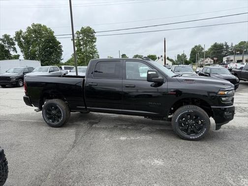 2025 RAM 2500 Big Horn Crew Cab 4x4 6'4' Box