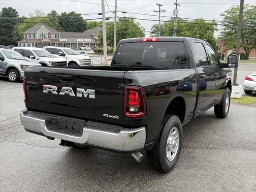 2025 RAM 2500 Tradesman Crew Cab 4x4 6'4' Box