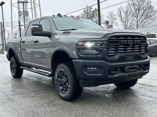 2026 RAM 2500 Tradesman Crew Cab 4x4 6'4' Box