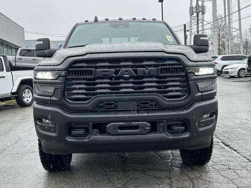 2026 RAM 2500 Tradesman Crew Cab 4x4 6'4' Box