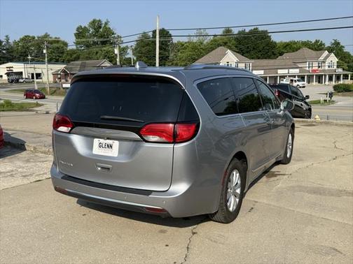 2018 Chrysler Pacifica Touring-L