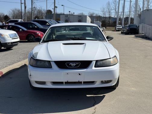 2001 Ford Mustang Base