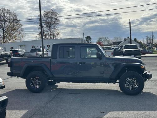 2026 Jeep Gladiator Mojave 4x4