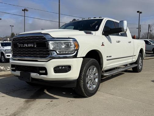 2022 RAM 2500 Limited Mega Cab 4x4 6'4' Box