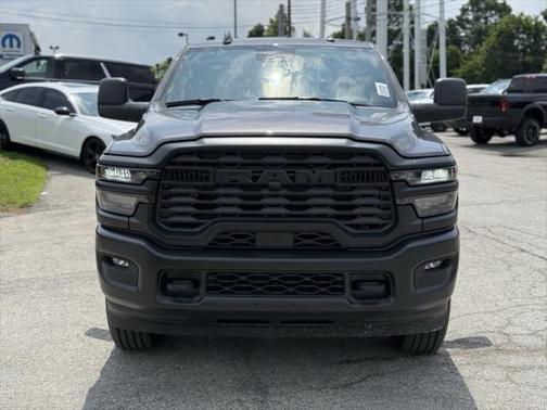 2025 RAM 3500 Tradesman Crew Cab 4x4 8' Box
