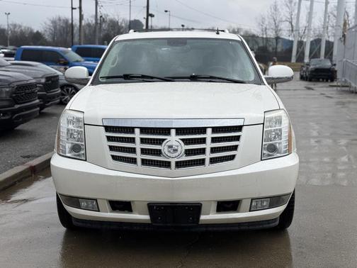 2008 Cadillac Escalade Base