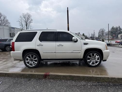 2008 Cadillac Escalade Base