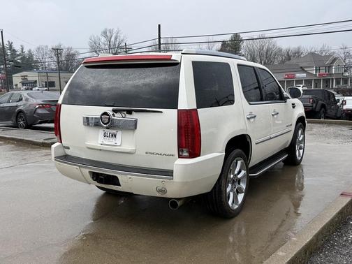 2008 Cadillac Escalade Base