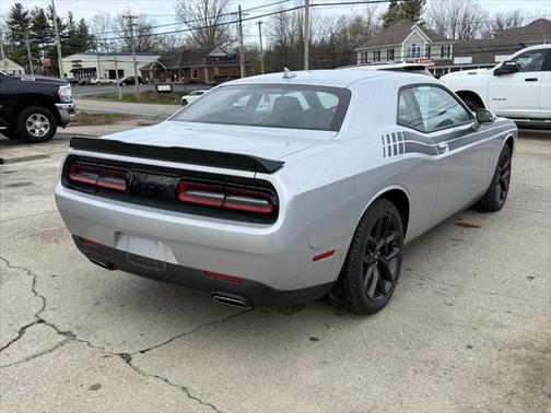 2022 Dodge Challenger SXT