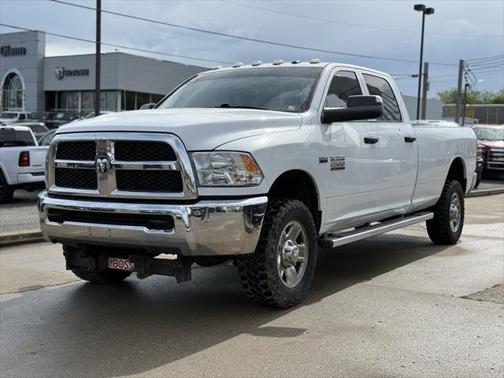 2018 RAM 2500 Tradesman Crew Cab 4x4 8' Box