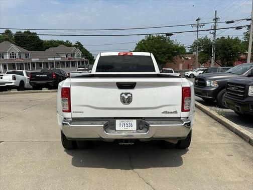 Bright White Clearcoat 2023 RAM 3500 Tradesman Crew Cab 4x4 8' Box