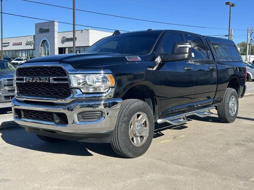 2024 RAM 2500 Tradesman Crew Cab 4x4 6'4' Box